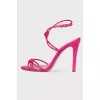 Slingbacks on stud with thin straps