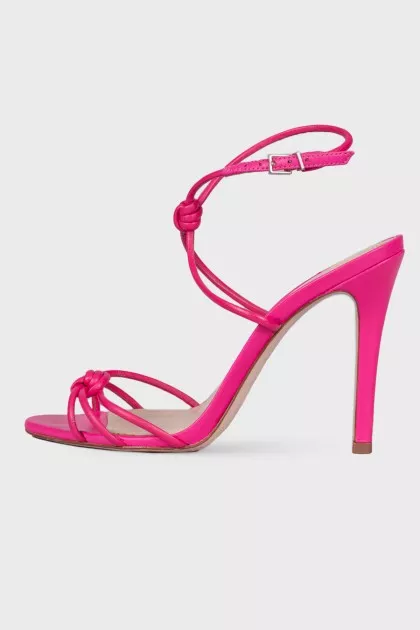 Slingbacks on stud with thin straps