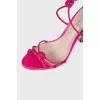 Slingbacks on stud with thin straps