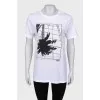White T-shirt with print