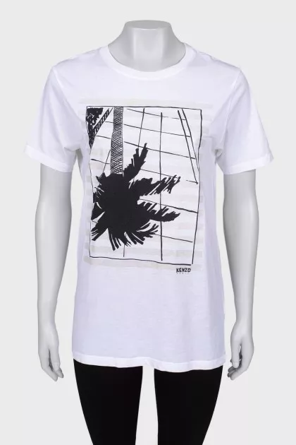 White T-shirt with print