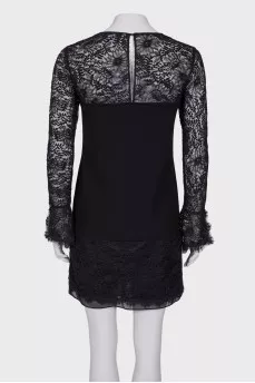 Dress with guipure