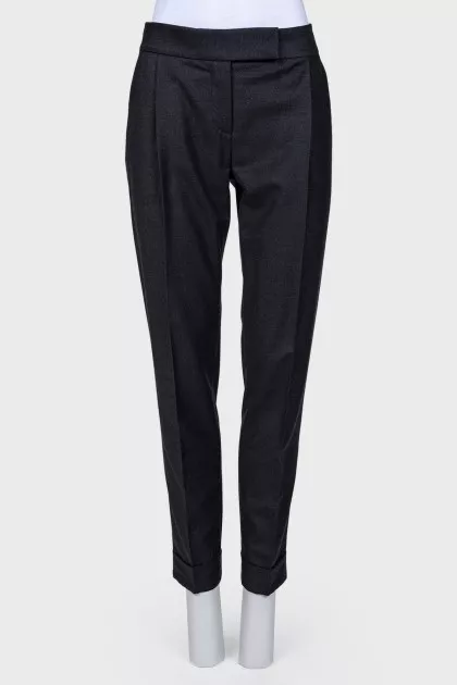 Black classic slimmed pants