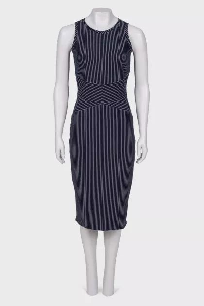 Slim-fit shoulder dress
