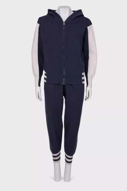 Sports jersey suit