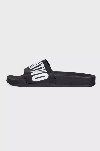 Logo flip-flops