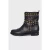 Boots with contrast rivets