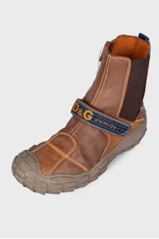Velcro leather boots