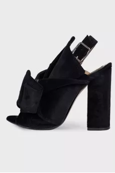 Suede sandals with rhinestones