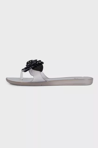 Flip-flops with black rose