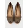 Lacquered wedge heels 