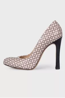 Exotic leather pumps