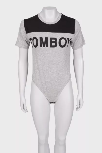 Knit bodysuit with short sleeve