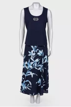 Suit with a skirt