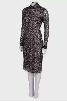 Dress with fitted lace