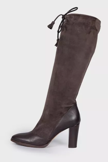 Combined brown boots