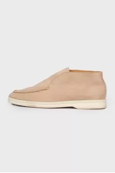 Beige suede boots