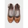 Leather shoes with two straps