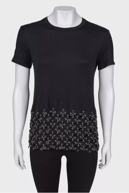 T-shirt with chains at the hem