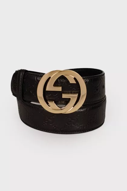 Leather belt with brand logo