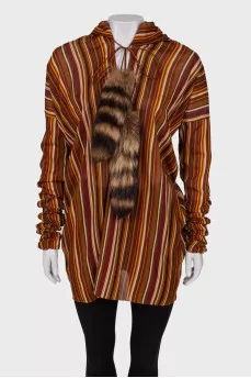 Shirt with fur on ties