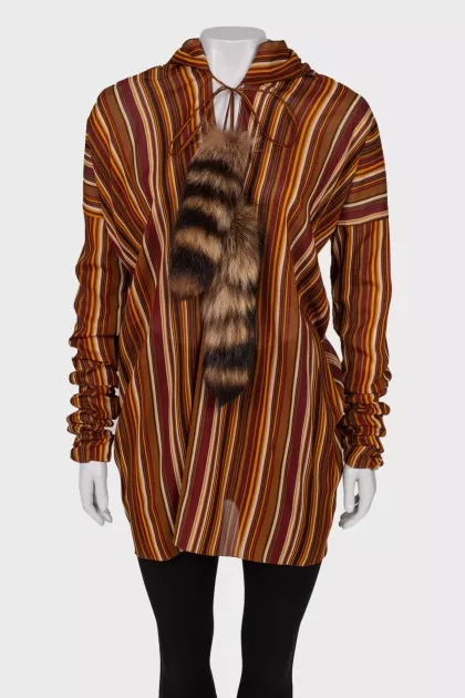 Shirt with fur on ties