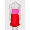 Two-tone dress with ruffles at the hem