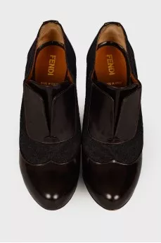 Combined wooden heel ankle boots