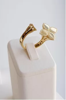 Princess flower ring