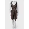 Sleeveless dress with belt