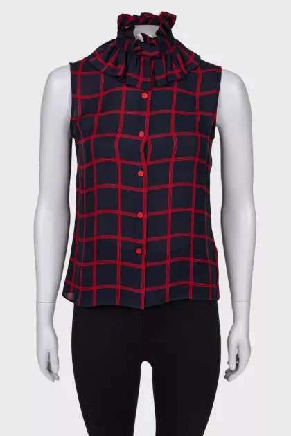 Sleeveless checked blouse