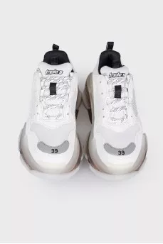 White chunky sole sneakers with tag
