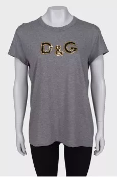 Gray T-shirt with sequin logo and tag