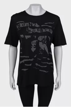 Black printed T-shirt with tag