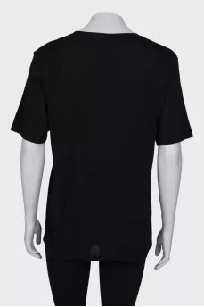 Black printed T-shirt with tag
