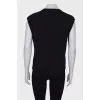 Black printed T-shirt with tag