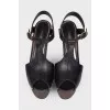 Wood grain wedge sandals