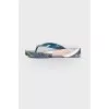 Slippers with abstract print