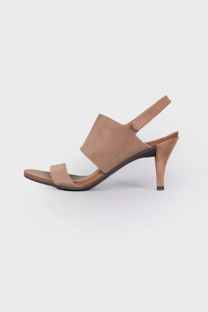 Sandals in nubuck and leather