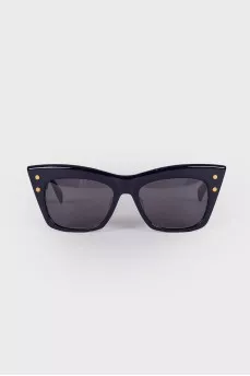 Dark blue sunglasses 