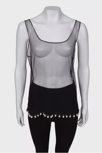 T-shirt in mesh, with a tag