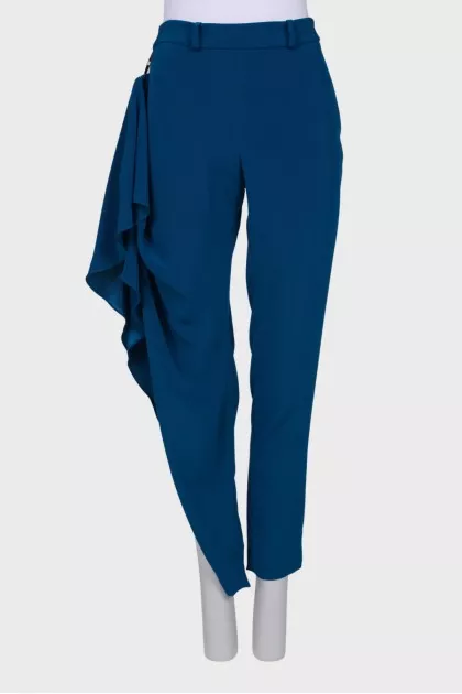 Ruffled trousers with side slit