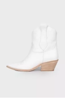 White leather Cossack boots
