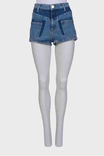 Shorts with front patch pockets