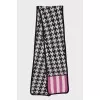 Scarf with houndstooth print