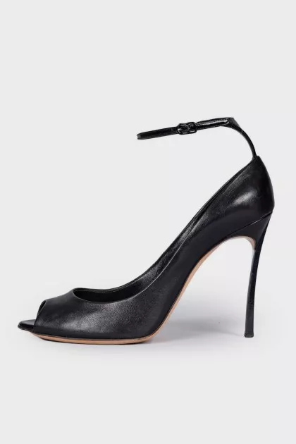 Leather stiletto sandals