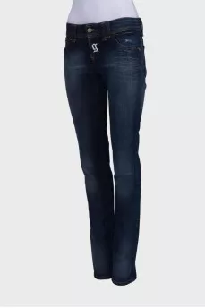 Blue jeans with embroidery