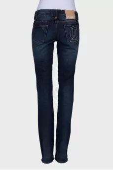 Blue jeans with embroidery