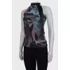 Blouse with abstract print and chain
