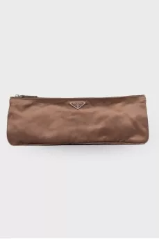Textile brown clutch